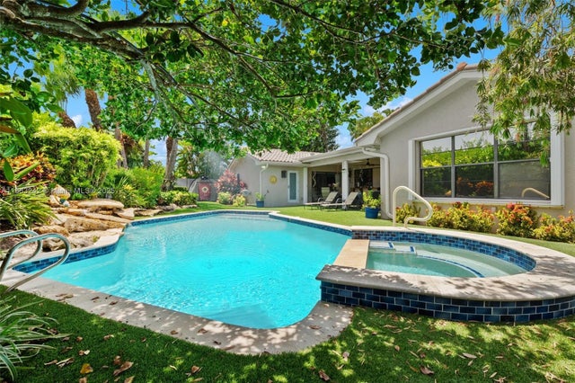 3 of 25 - 2100 Ne 211th Ter, Miami, FL