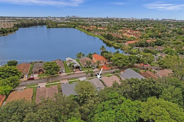 5 of 20 - 2444 Raleigh St, Hollywood, FL