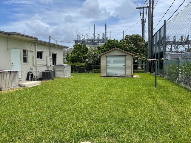 4 of 7 - 6250 Sw 16th Ter, West Miami, FL