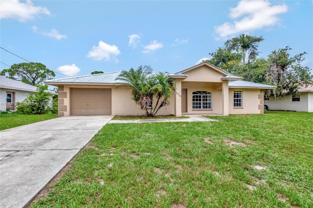 1 of 39 - 2714 Valerie Blvd, Sebring, FL