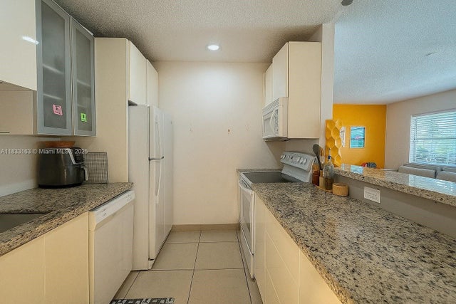 4 of 13 - 13101 Memorial Hwy 215 Hwy 215, North Miami, FL