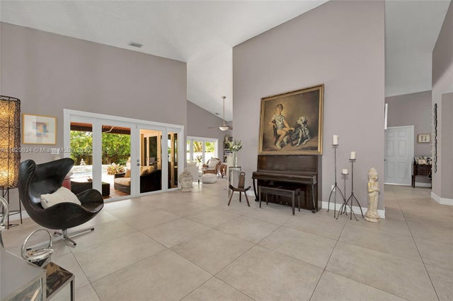 5 of 30 - 14460 Glencairn Rd, Miami Lakes, FL