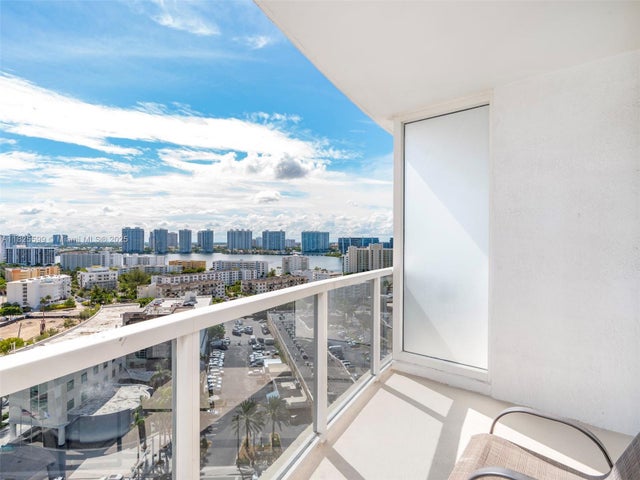 5 of 28 - 18001 Collins Ave 1416-1417-1418, Sunny Isles Beach, FL