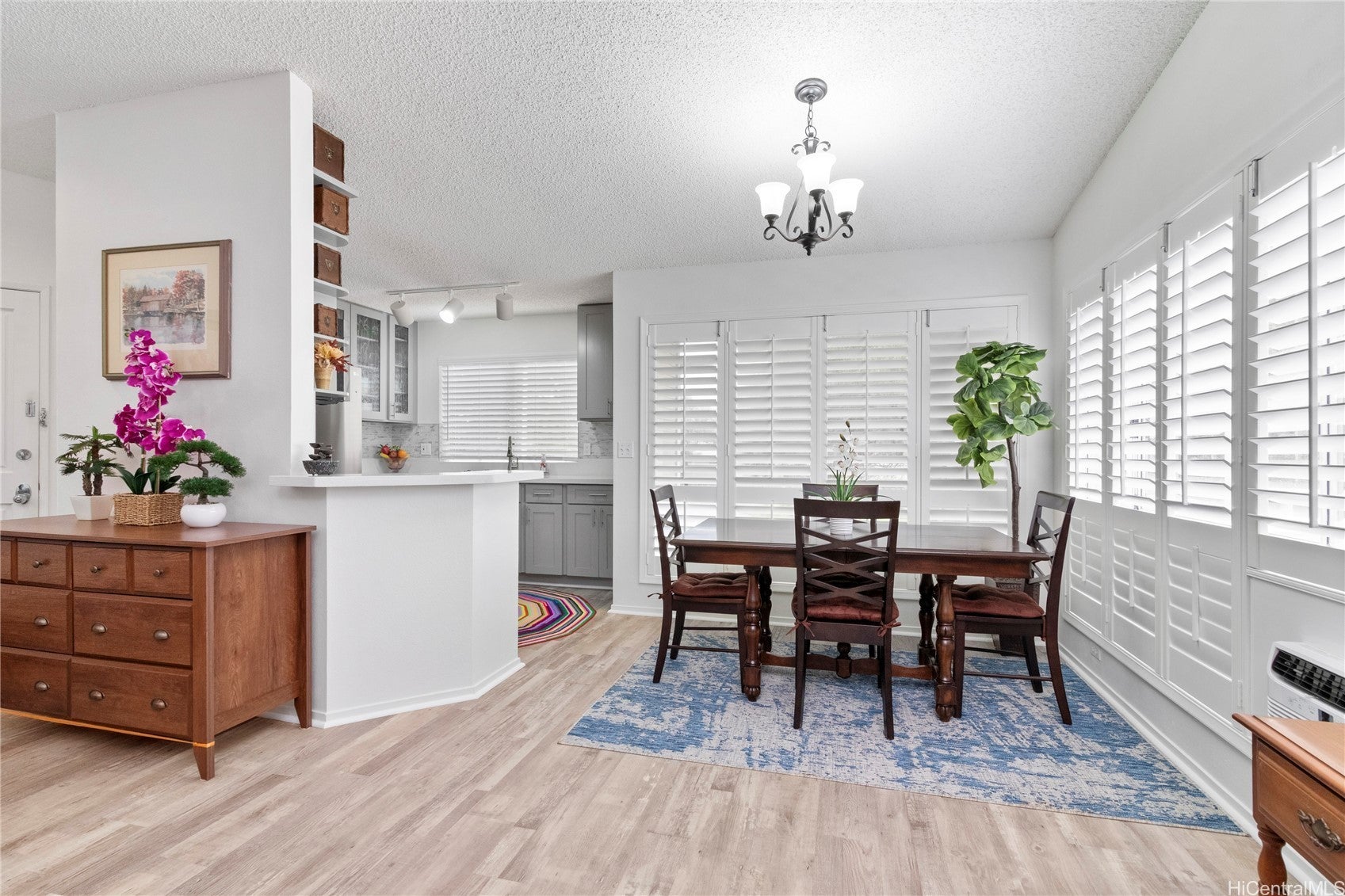 Photo of Listing #202515289