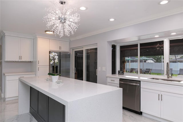 5 of 60 - 4326 Jackson St, Hollywood, FL