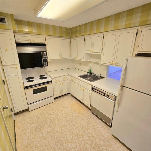 2 of 34 - 5 Island Ave 5a, Miami Beach, FL