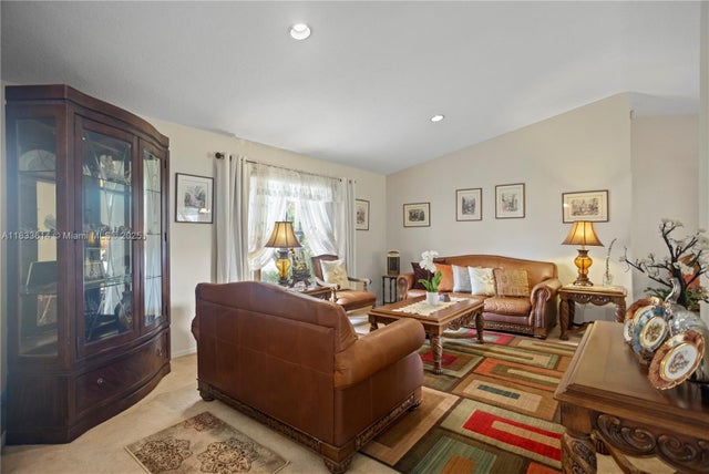 5 of 40 - 15824 Cotswold Ct, Davie, FL