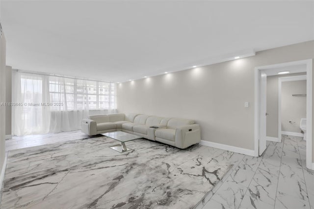 3 of 19 - 251 174th St 1415, Sunny Isles Beach, FL
