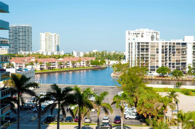 3 of 59 - 3725 S Ocean Dr 717, Hollywood, FL