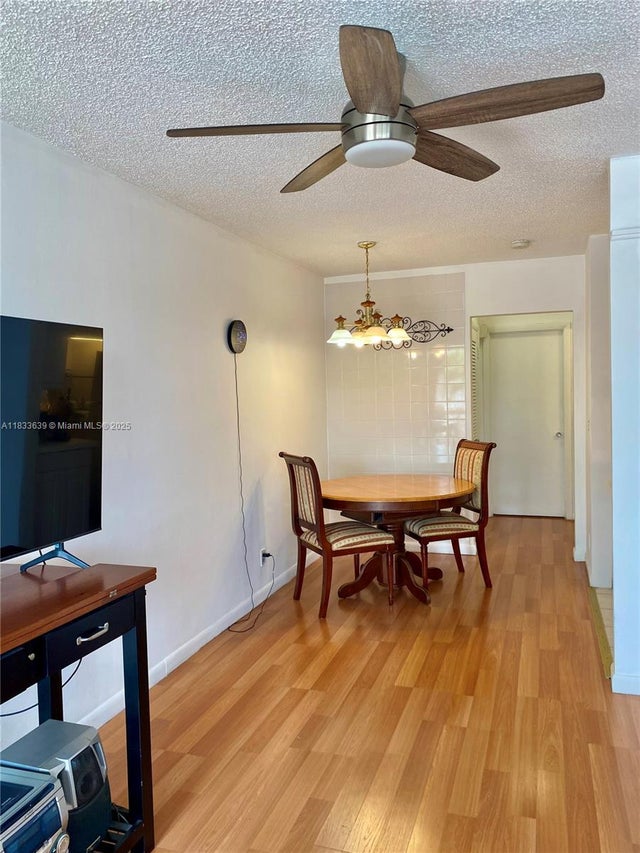 3 of 36 - 820 Sw 11th Ave 15b, Hallandale Beach, FL