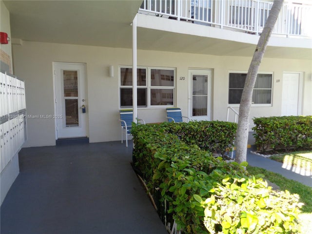 4 of 76 - 3127 S Ocean Dr 120, Hallandale Beach, FL