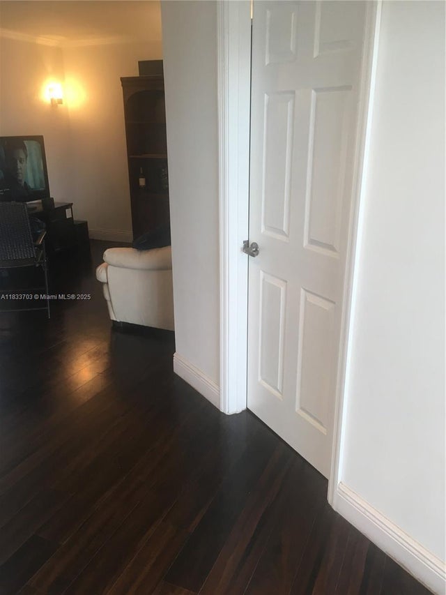 4 of 12 - 1750 Ne 115th St 608, Miami, FL