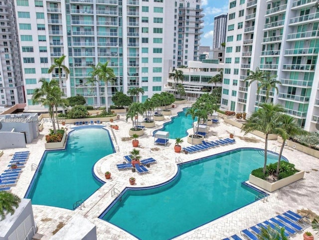 1 of 43 - 244 Biscayne Blvd 440, Miami, FL