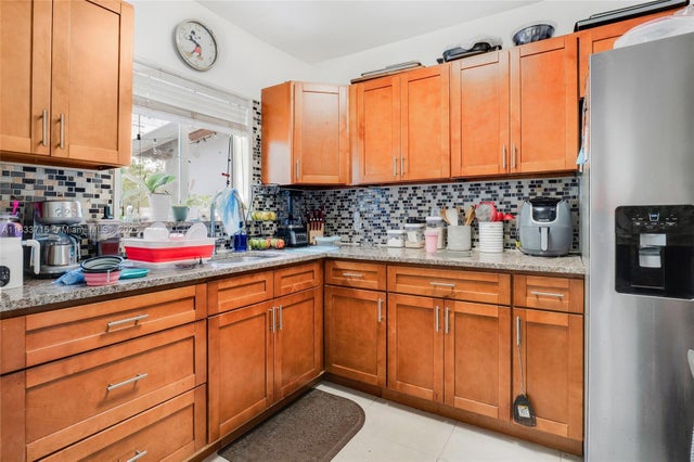 5 of 15 - 104 Sw 40th Ave, Miami, FL