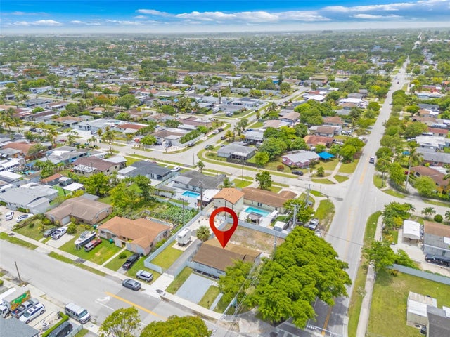 1 of 35 - 20000 Sw 114th Ave, Miami, FL