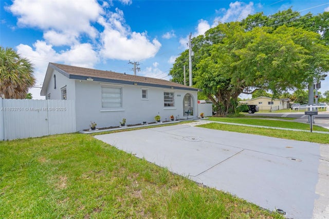 3 of 35 - 20000 Sw 114th Ave, Miami, FL