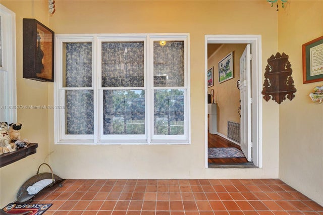 4 of 49 - 1340 Jackson St, Hollywood, FL