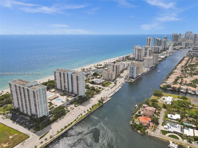 2 of 20 - 1201 S Ocean Dr 318s, Hollywood, FL