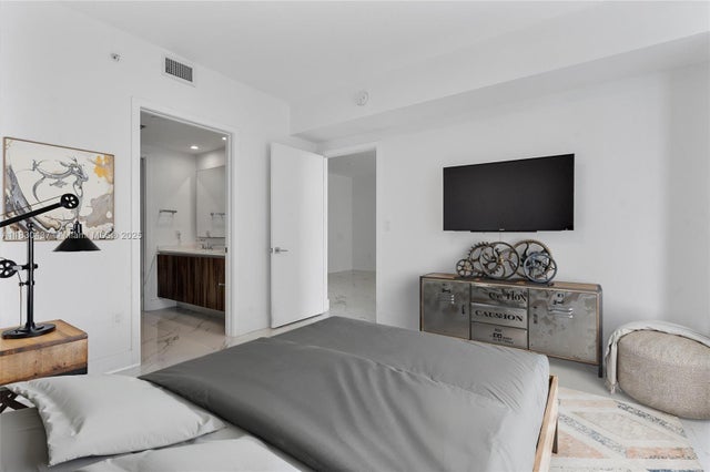 4 of 31 - 488 Ne 18th St 1503, Miami, FL