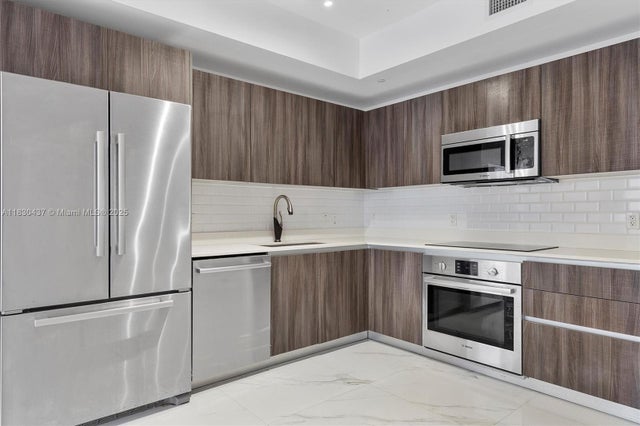 5 of 31 - 488 Ne 18th St 1503, Miami, FL