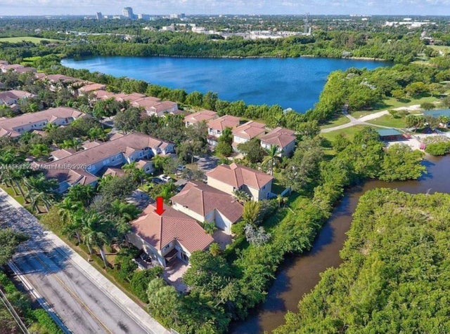 2 of 20 - 1125 Butternut Ln, Hollywood, FL