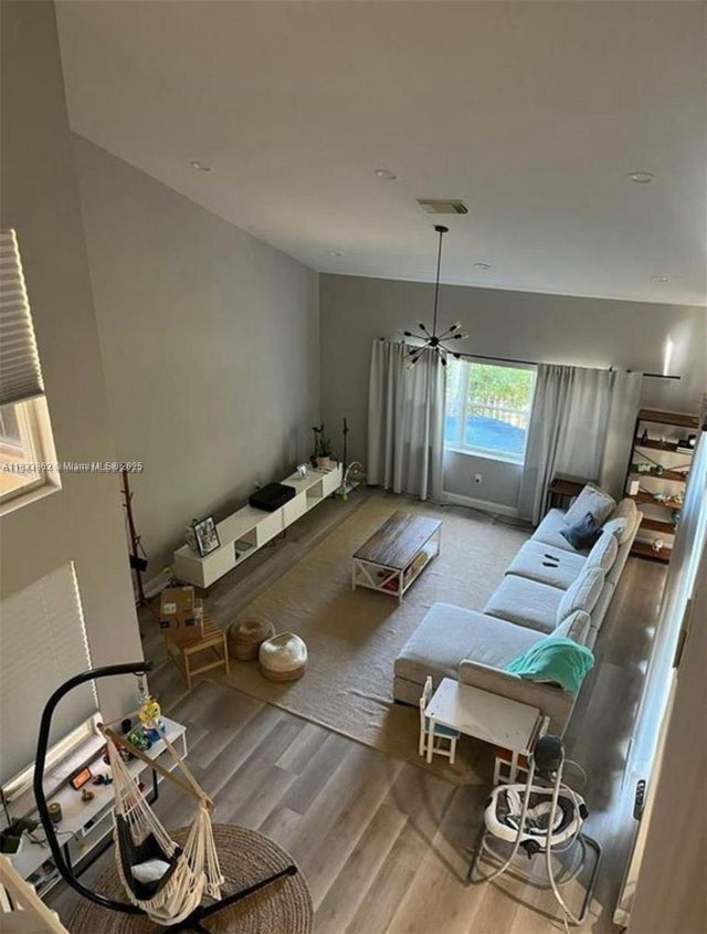 4 of 20 - 1125 Butternut Ln, Hollywood, FL