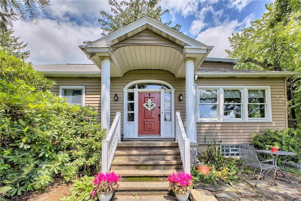 211 Abbe Place, Delmont