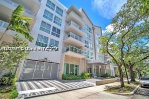 1 of 10 - 1850 Monroe 303, Hollywood, FL