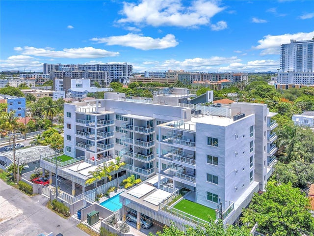 2 of 10 - 1850 Monroe 303, Hollywood, FL
