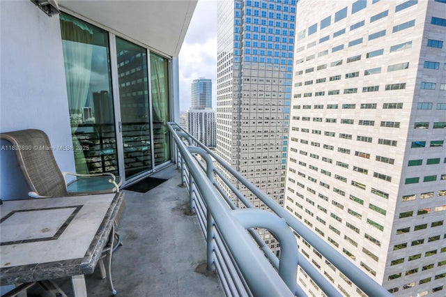 4 of 65 - 325 S Biscayne Blvd 3918, Miami, FL