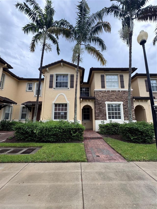 1 of 26 - 9239 Sw 227th St #4, Cutler Bay, FL