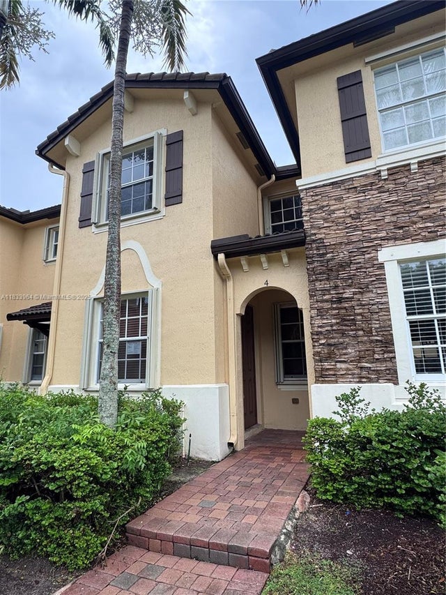 4 of 26 - 9239 Sw 227th St #4, Cutler Bay, FL