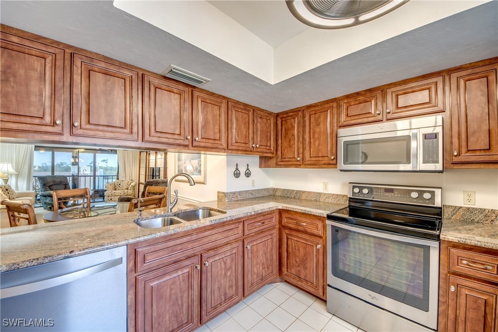 11060 Caravel Cir 309, Fort Myers