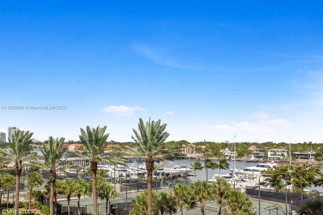 5 of 43 - 2 Grove Isle Dr B410, Miami, FL