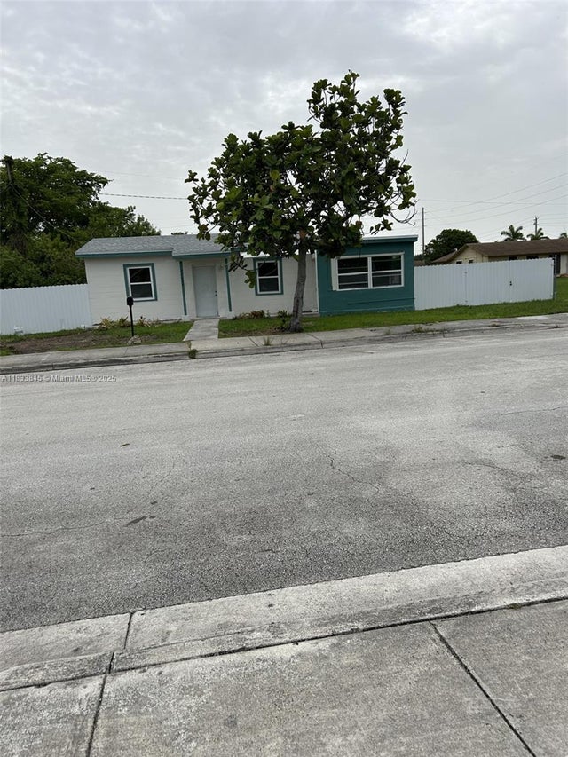 1 of 13 - 22020 Sw 115th Ct, Miami, FL
