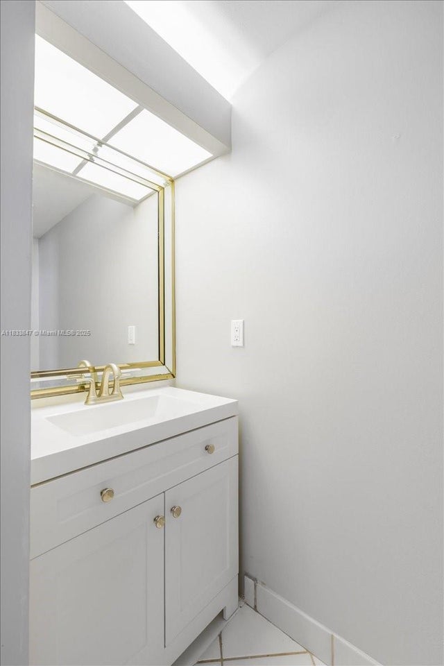 5 of 42 - 5366 214th Ct S, Boca Raton, FL