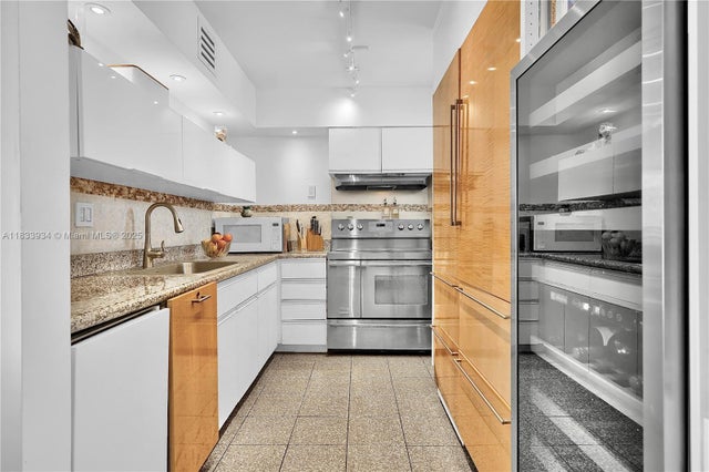 4 of 10 - 770 Ne 69th St 4i, Miami, FL