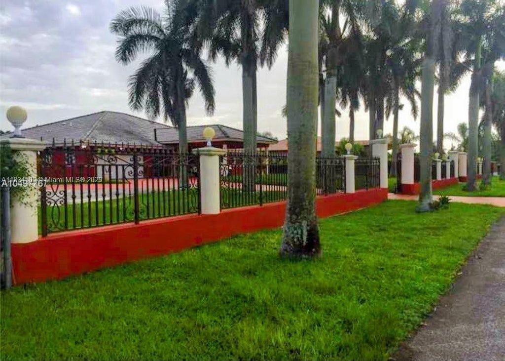 N/A, Homestead