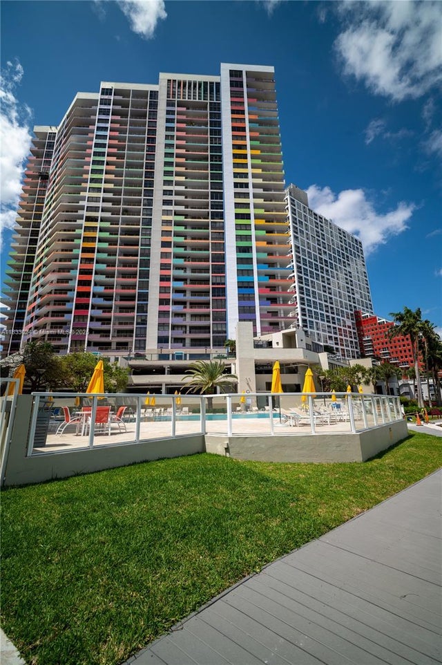 1 of 57 - 1581 Brickell Ave 508, Miami, FL