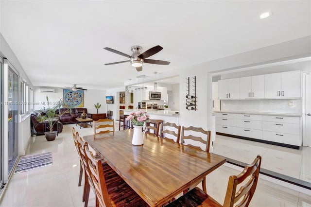 5 of 55 - 2261 Ne 62nd St, Fort Lauderdale, FL