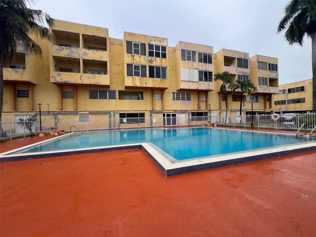 1 of 20 - 1555 W 44th Pl 103, Hialeah, FL