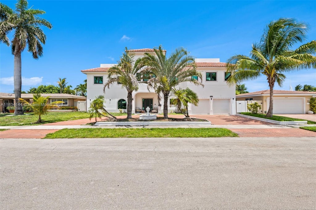 5900 Ne 21st Ln, Fort Lauderdale