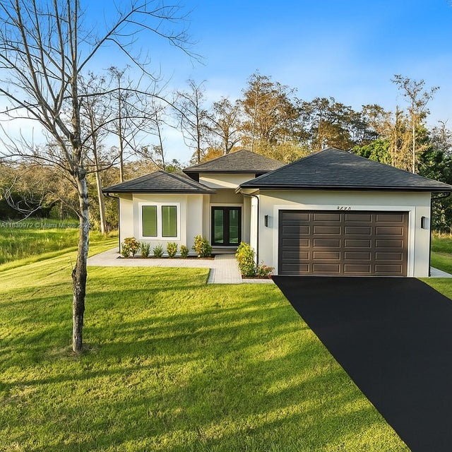 4 of 36 - 3421 16th Ave Ne, Naples, FL