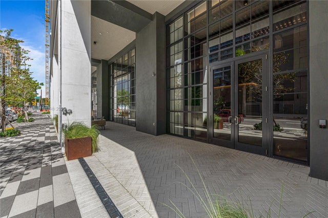 2 of 24 - 601 Ne 1st Ave Ph5103, Miami, FL