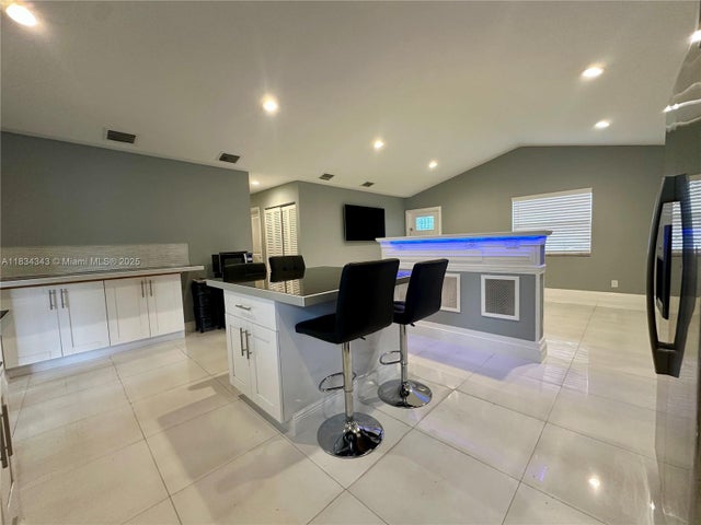 4 of 36 - 3521 Nw 193rd St, Miami Gardens, FL