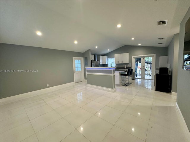 5 of 36 - 3521 Nw 193rd St, Miami Gardens, FL