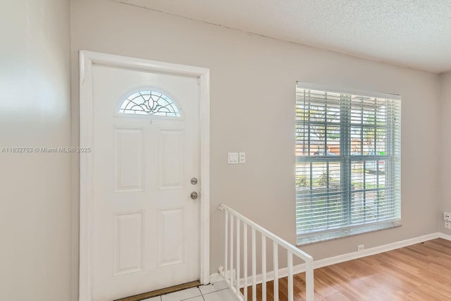 5 of 28 - 11035 Nw 27th St, Sunrise, FL