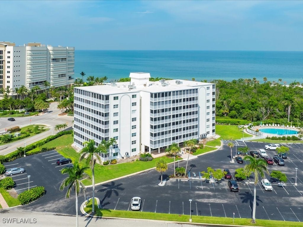 1 Bluebill Ave 302, Naples