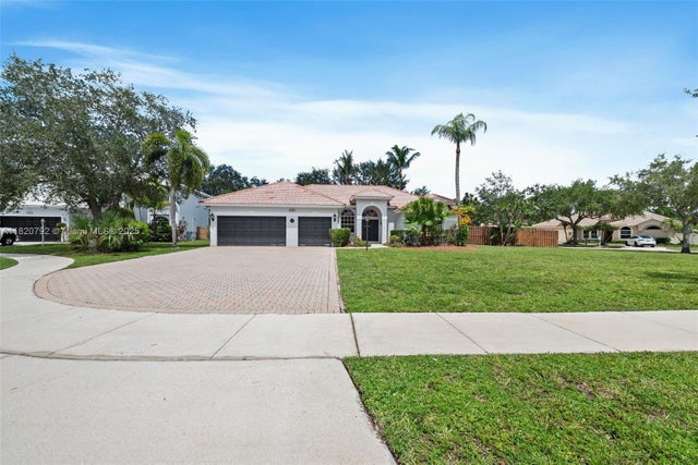 2 of 37 - 6946 Mariposa Cir Ct, Pembroke Pines, FL