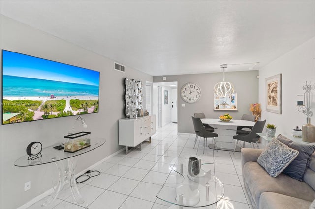 5 of 28 - 8150 W Mcnab Rd 104, Tamarac, FL